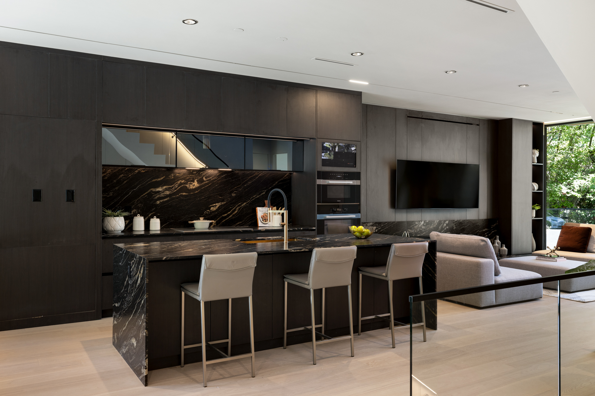 NEWLY BUILT ARCHITECTURAL RESIDENCE IN THE HEART OF DUNBAR - 4090 W 31st Avenue
