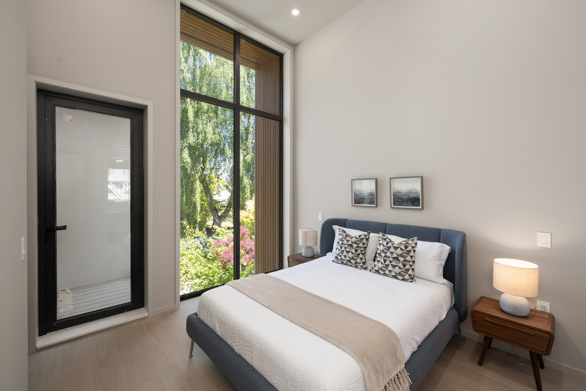 NEWLY BUILT ARCHITECTURAL RESIDENCE IN THE HEART OF DUNBAR - 4090 W 31st Avenue