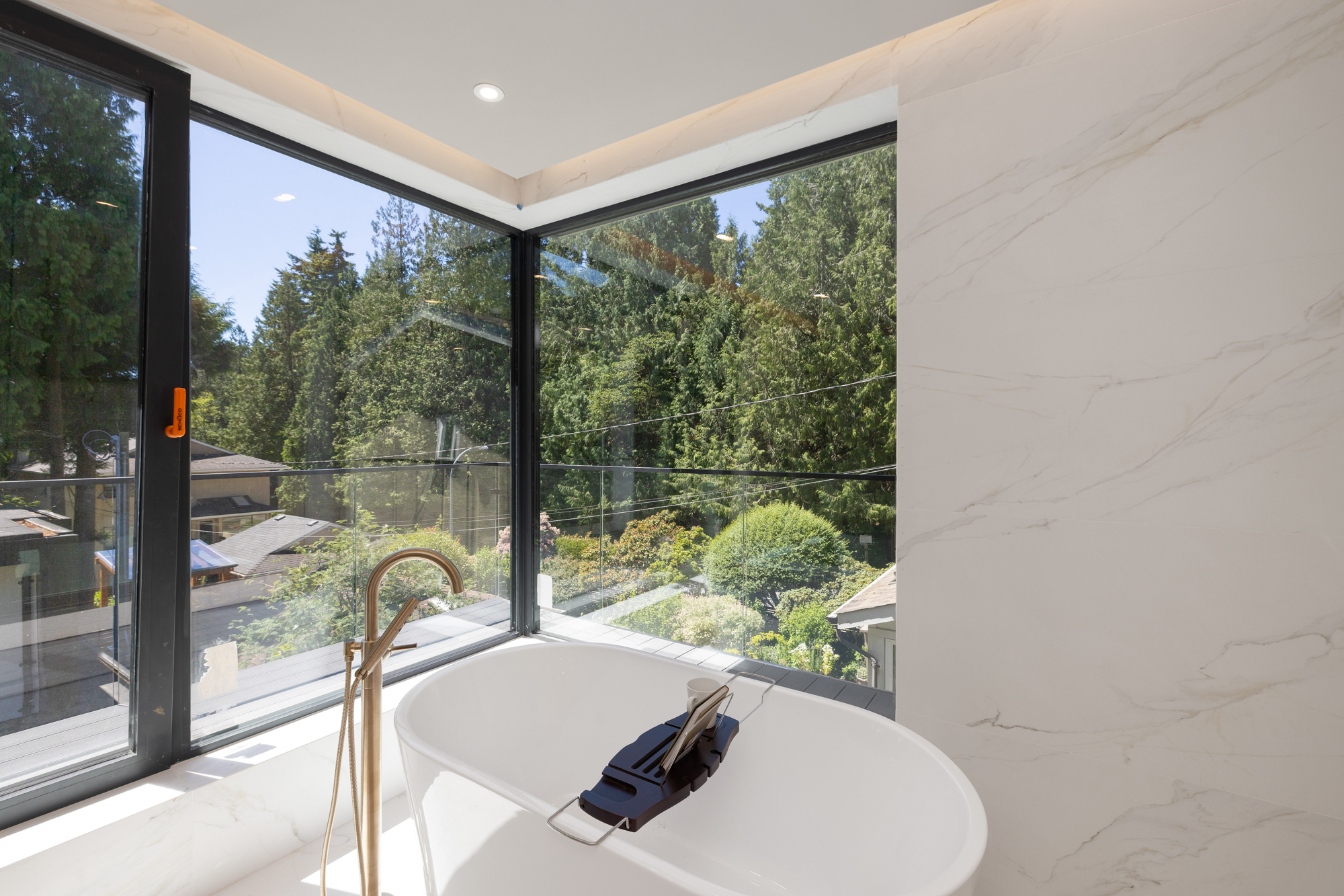 NEWLY BUILT ARCHITECTURAL RESIDENCE IN THE HEART OF DUNBAR - 4090 W 31st Avenue