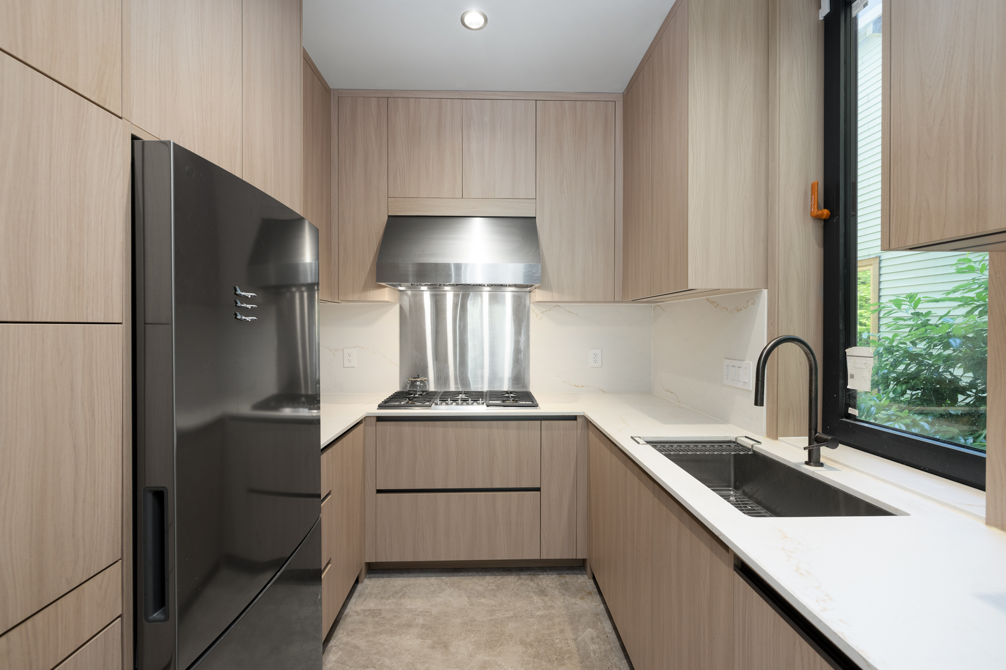 NEWLY BUILT ARCHITECTURAL RESIDENCE IN THE HEART OF DUNBAR - 4090 W 31st Avenue
