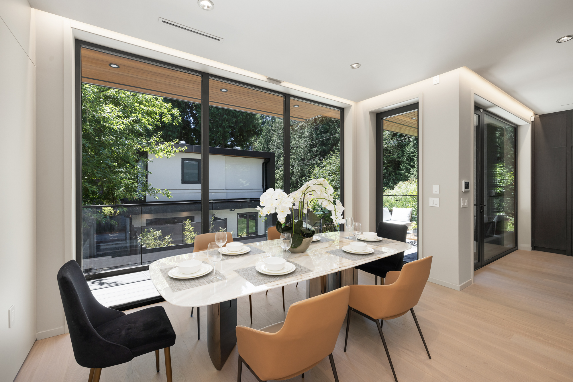 NEWLY BUILT ARCHITECTURAL RESIDENCE IN THE HEART OF DUNBAR - 4090 W 31st Avenue