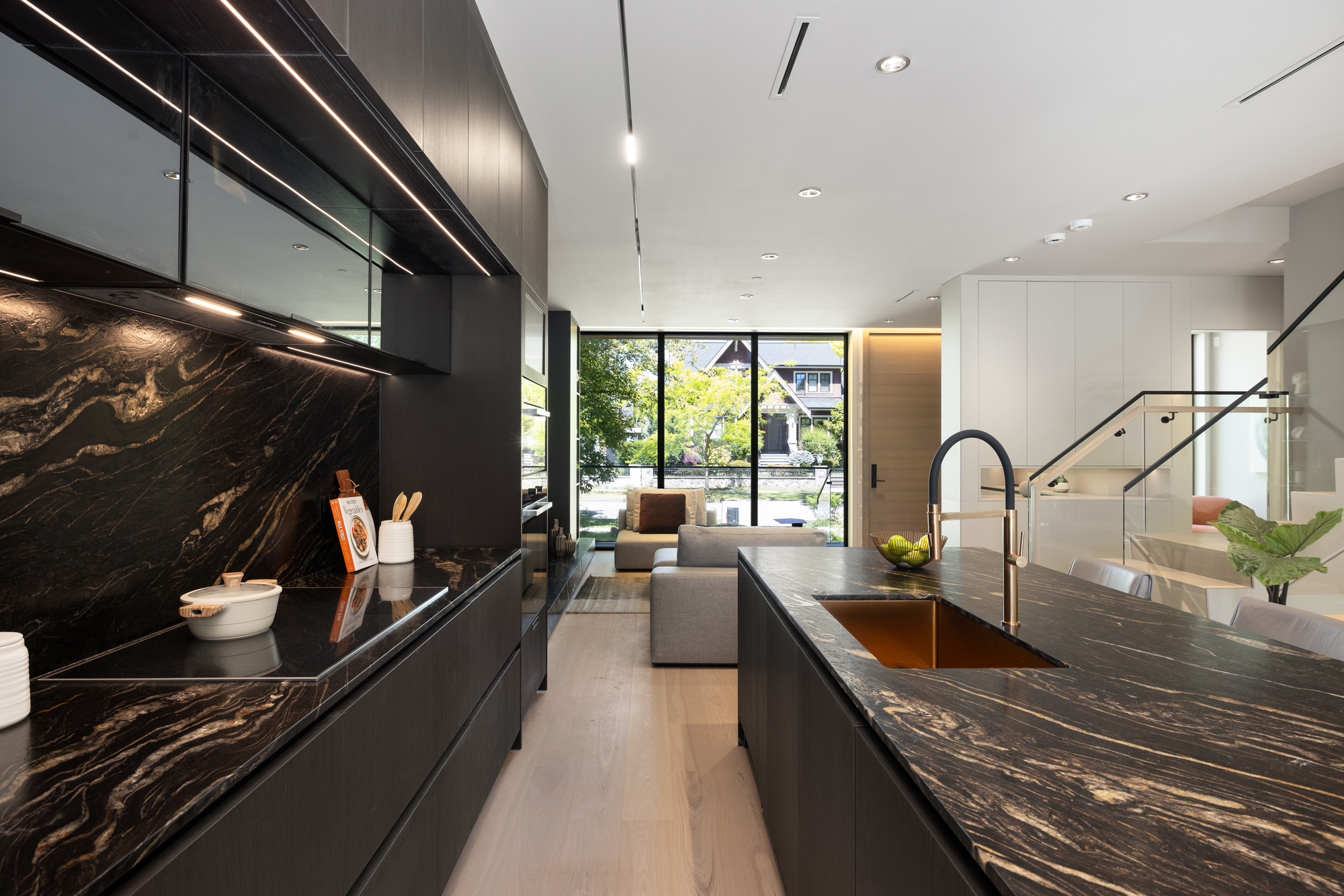 NEWLY BUILT ARCHITECTURAL RESIDENCE IN THE HEART OF DUNBAR - 4090 W 31st Avenue
