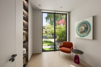 NEWLY BUILT ARCHITECTURAL RESIDENCE IN THE HEART OF DUNBAR - 4090 W 31st Avenue