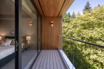 NEWLY BUILT ARCHITECTURAL RESIDENCE IN THE HEART OF DUNBAR - 4090 W 31st Avenue