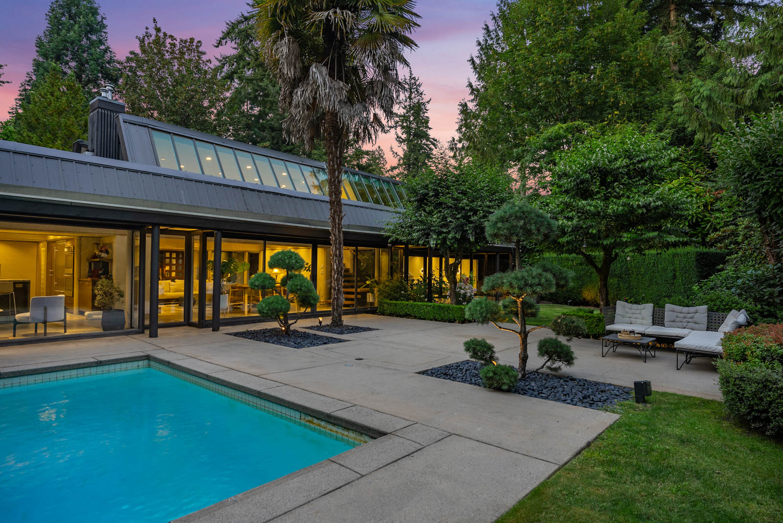 WEST COAST MODERN RESIDENCE IN SENTINEL HILL - Arthur Erickson Residence
