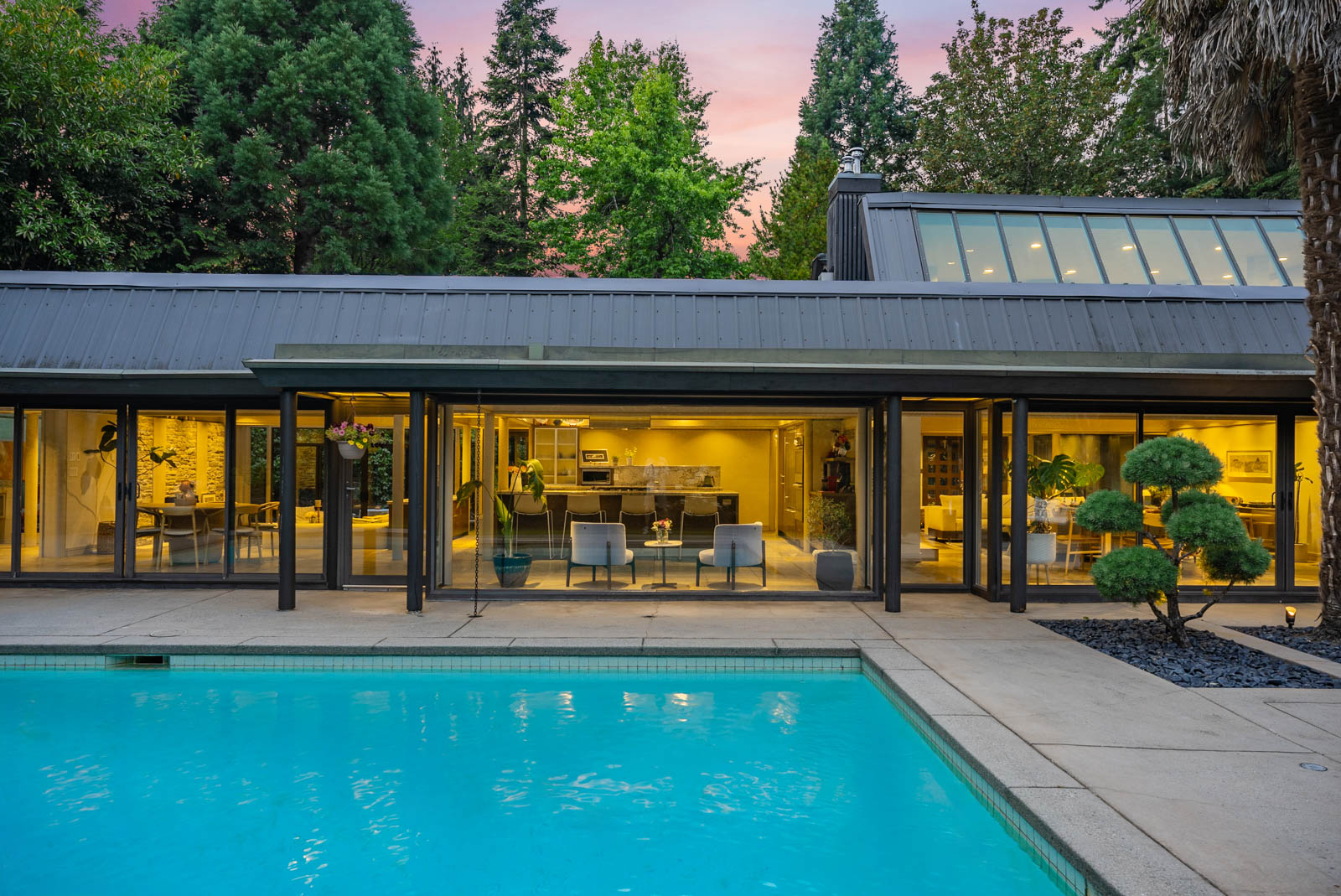 WEST COAST MODERN RESIDENCE IN SENTINEL HILL - Arthur Erickson Residence