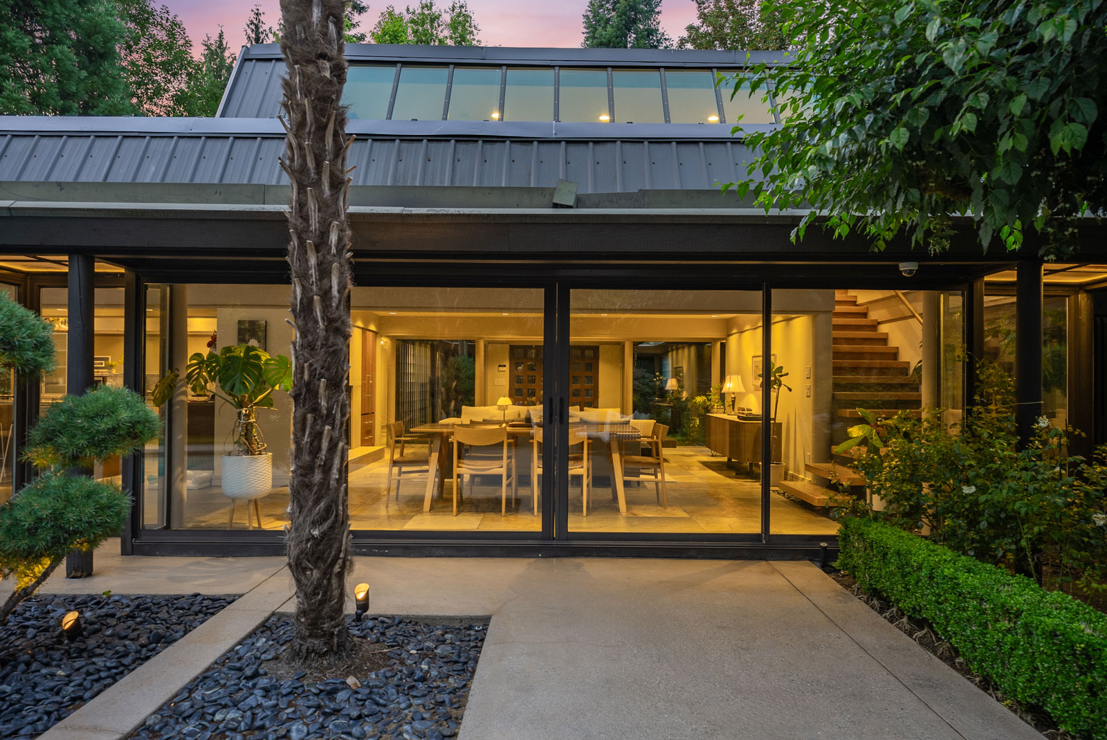 WEST COAST MODERN RESIDENCE IN SENTINEL HILL - Arthur Erickson Residence