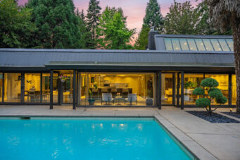 WEST COAST MODERN RESIDENCE IN SENTINEL HILL - Arthur Erickson Residence