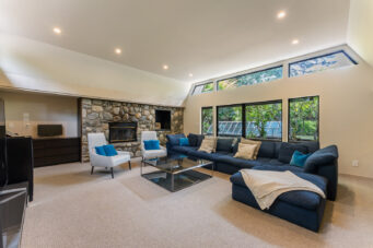 WEST COAST MODERN RESIDENCE IN SENTINEL HILL - Arthur Erickson Residence