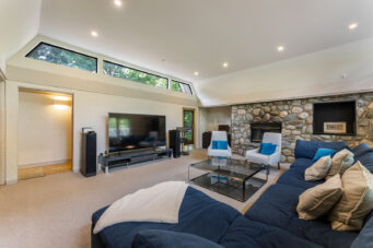 WEST COAST MODERN RESIDENCE IN SENTINEL HILL - Arthur Erickson Residence