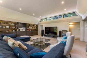 WEST COAST MODERN RESIDENCE IN SENTINEL HILL - Arthur Erickson Residence