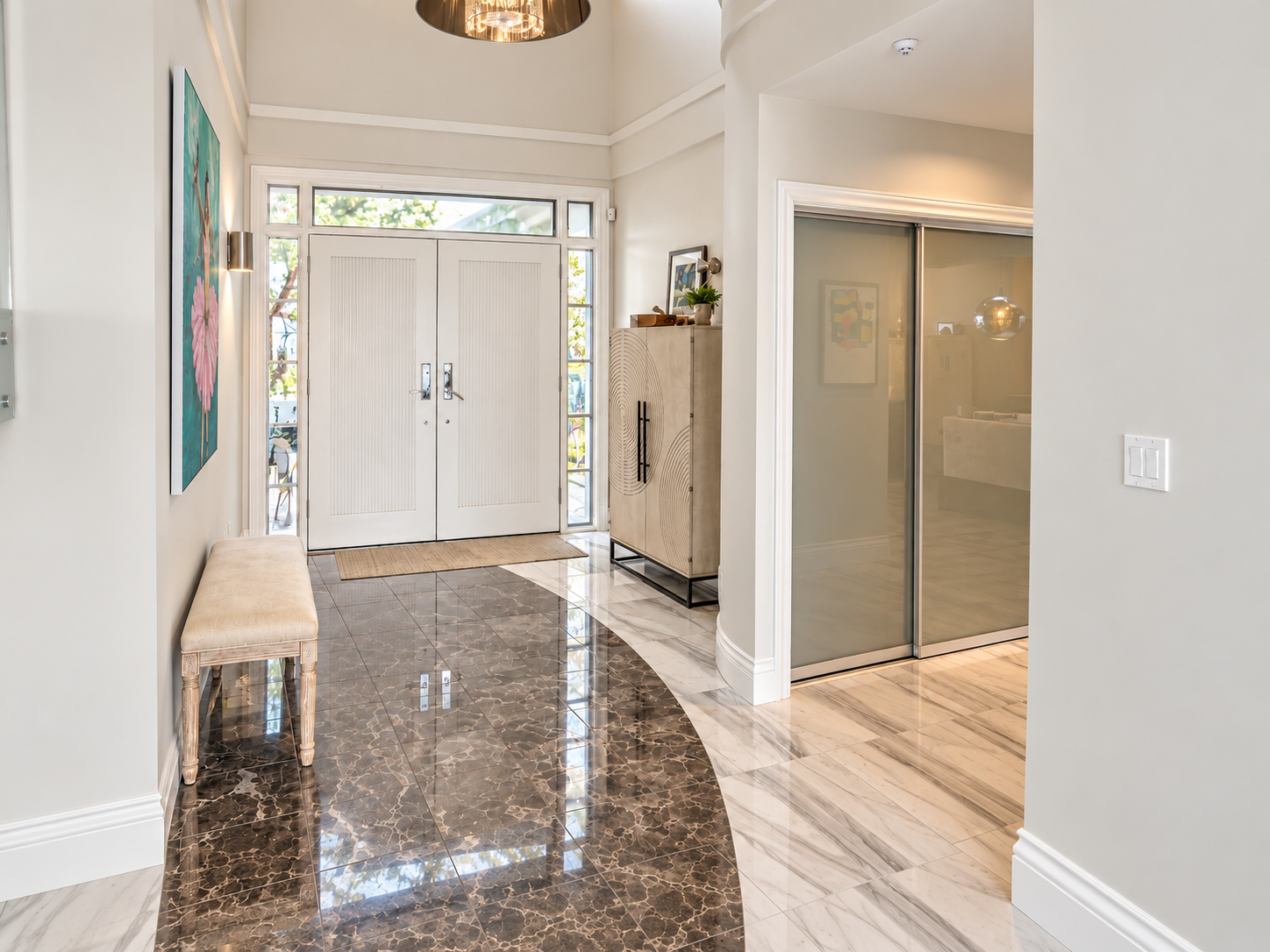 LUXURY RESIDENCE LOCATED IN PRESTIGIOUS CANTERBURY - 1560 Chippendale Court