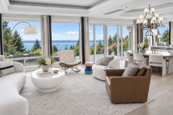 LUXURY RESIDENCE LOCATED IN PRESTIGIOUS CANTERBURY - 1560 Chippendale Court