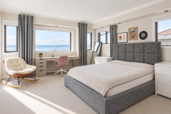 LUXURY RESIDENCE LOCATED IN PRESTIGIOUS CANTERBURY - 1560 Chippendale Court
