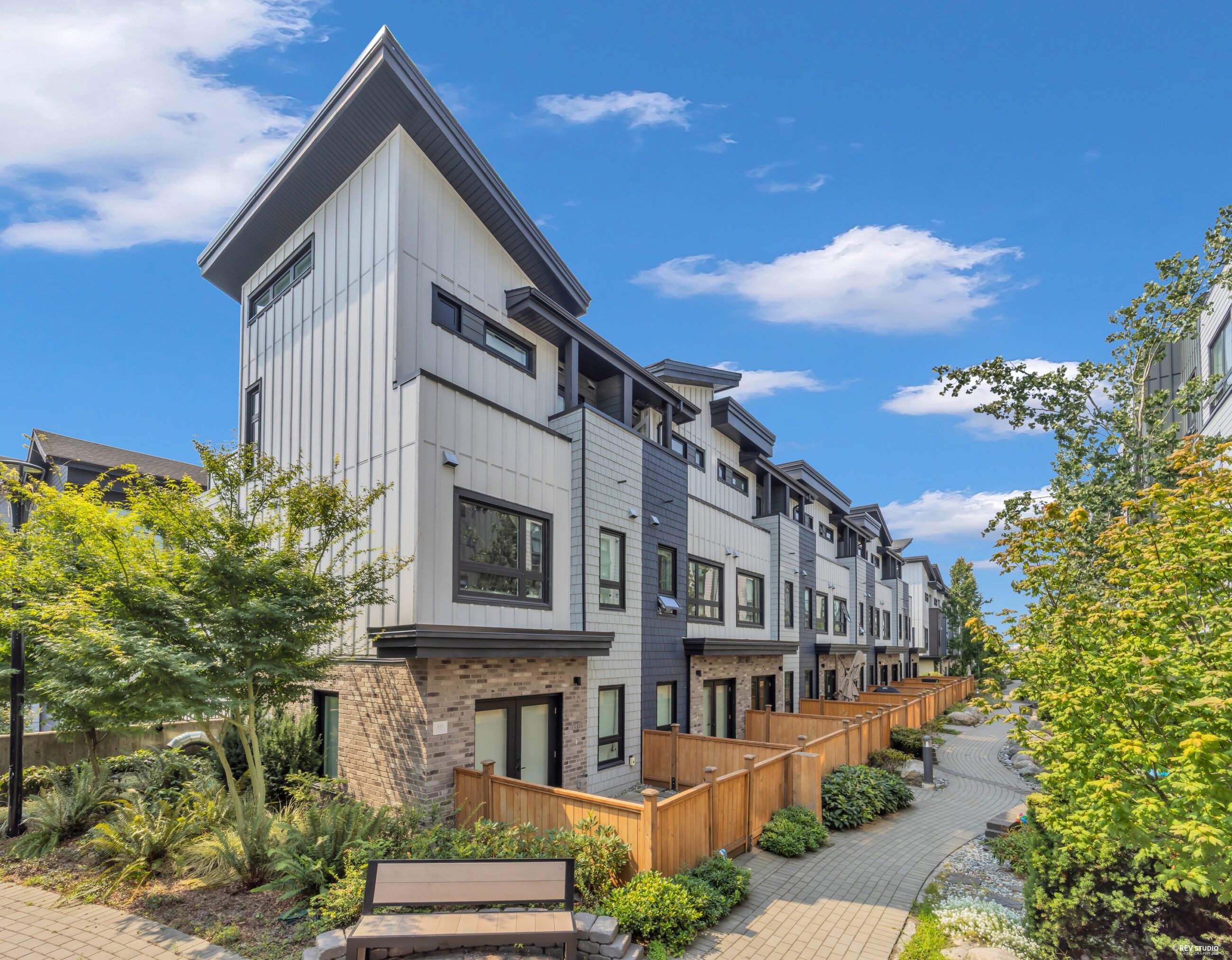 NORTH SHORE SANCTUARY AT THE TRAILS - 137 535 E 2nd Street, North Vancouver
