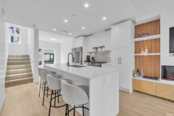 NORTH SHORE SANCTUARY AT THE TRAILS - 137 535 E 2nd Street, North Vancouver